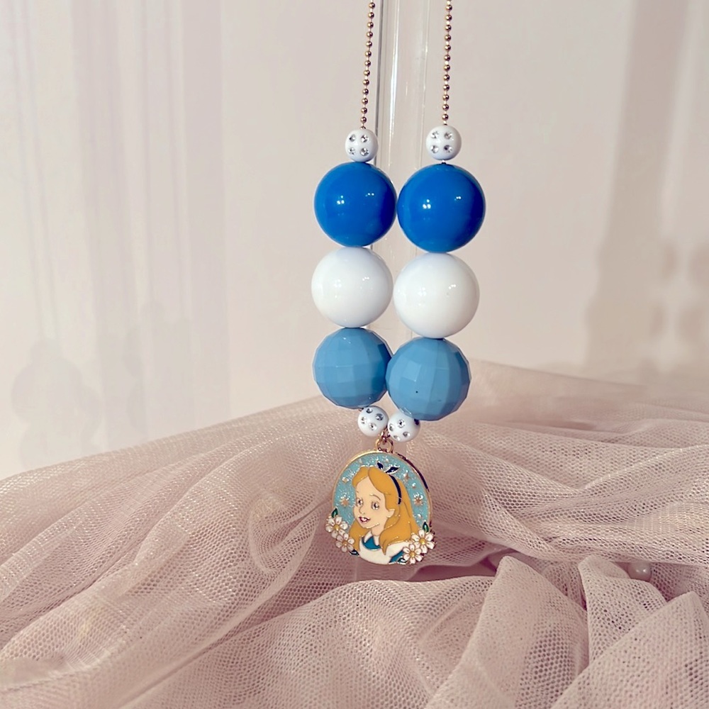 Princess Gum Ball Gold Tone Ball Chain Necklace